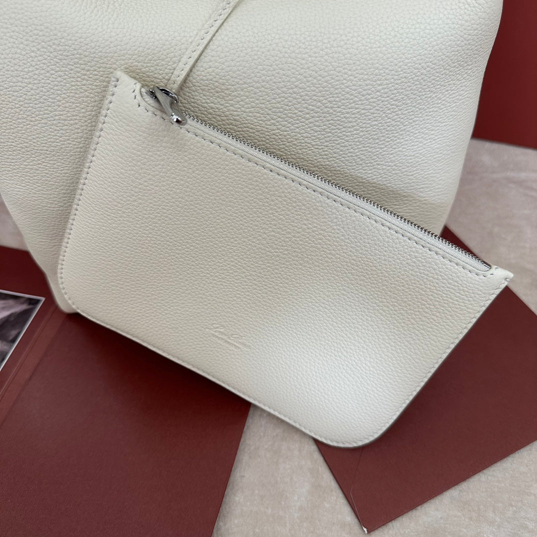 MEDIUM 36 BAG IN WHITE CALFSKIN WITH SILVER HARDWARE