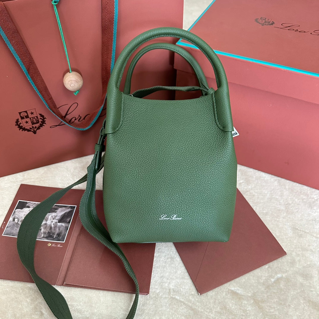 SMALL 21 BALE BAG IN BASIL GREEN GRAINED CALFSKIN WITH SILVER HARDWARE