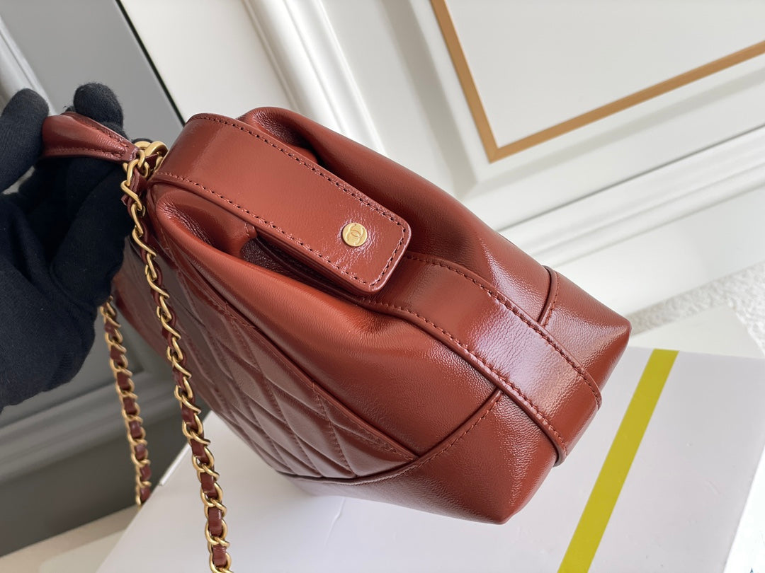 CC MEDIUM 23 BAG WITH HANDLE IN RED BROWN LAMBSKIN