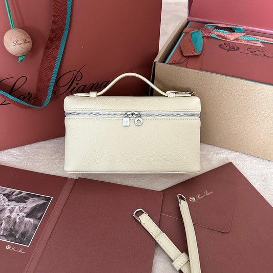 EXTRA POCKET L19 IN BISQUE BEIGE CALFSKIN WITH SILVER HARDWARE