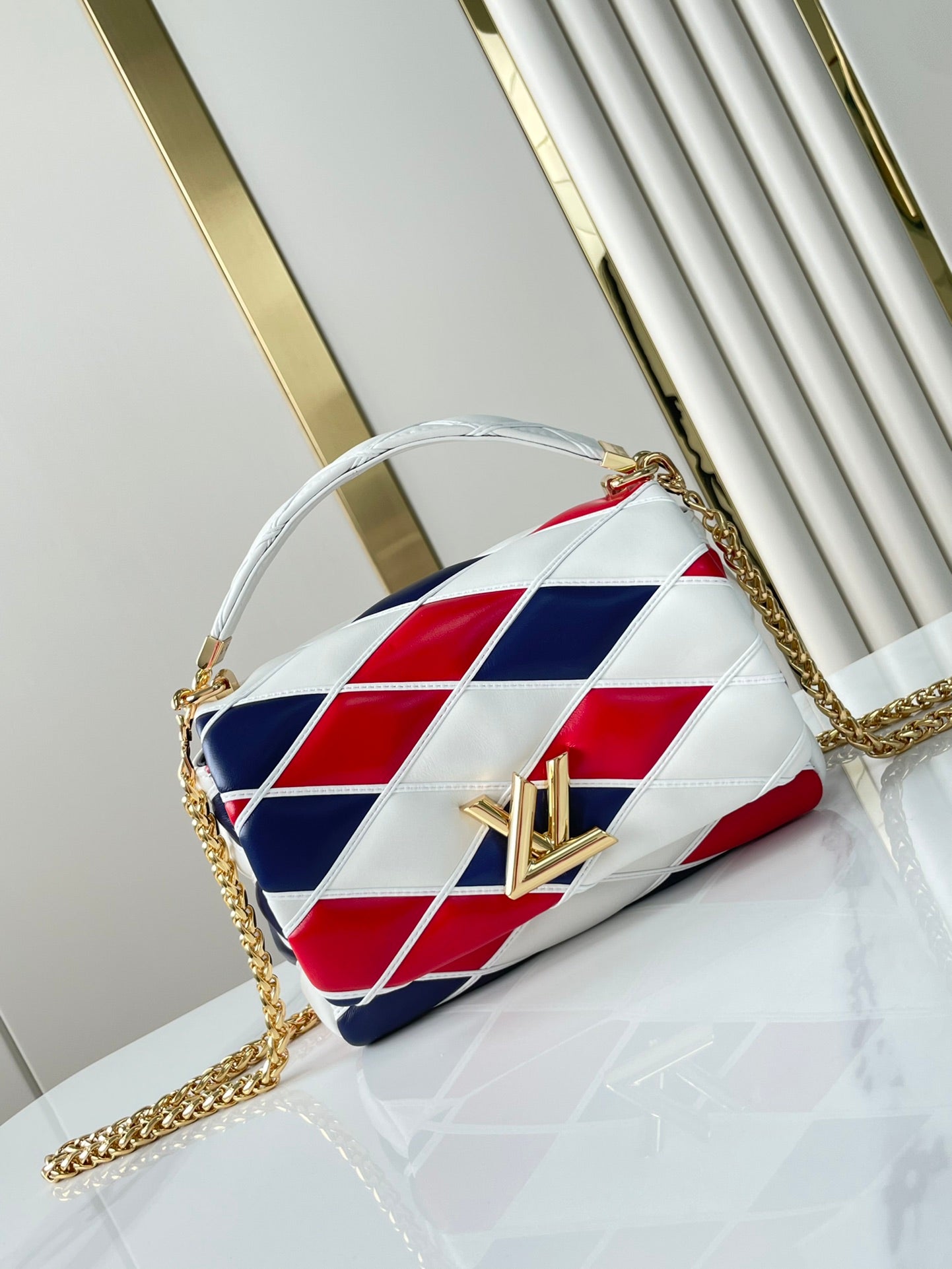 GO-14 MM 23 IN WHITE RED MIX NAVY BLUE QUILTED LAMBSKIN GOLD HARDWARE