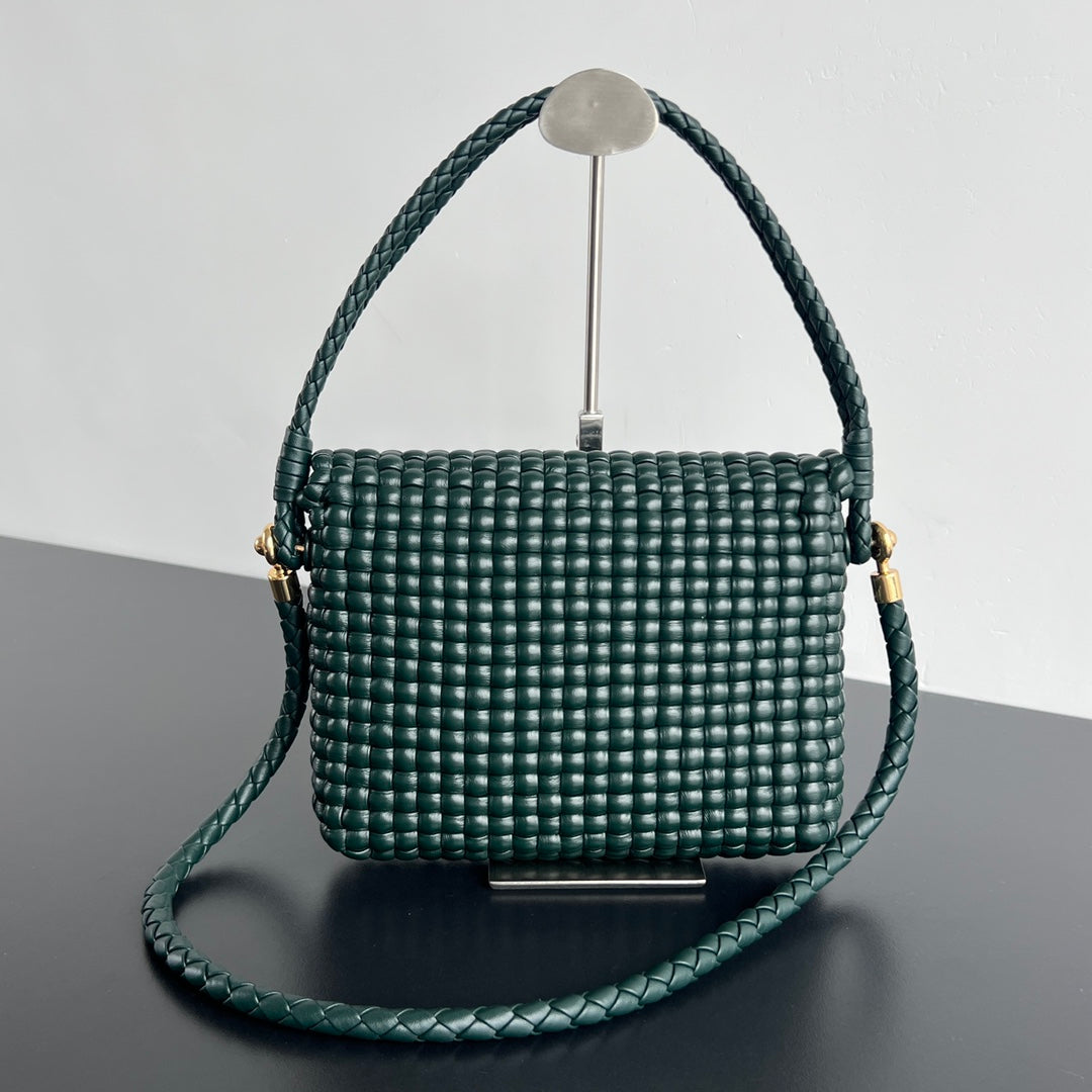 SWING MESSENGER 25 IN DARK GREEN LAMBSKIN GOLD HARDWARE