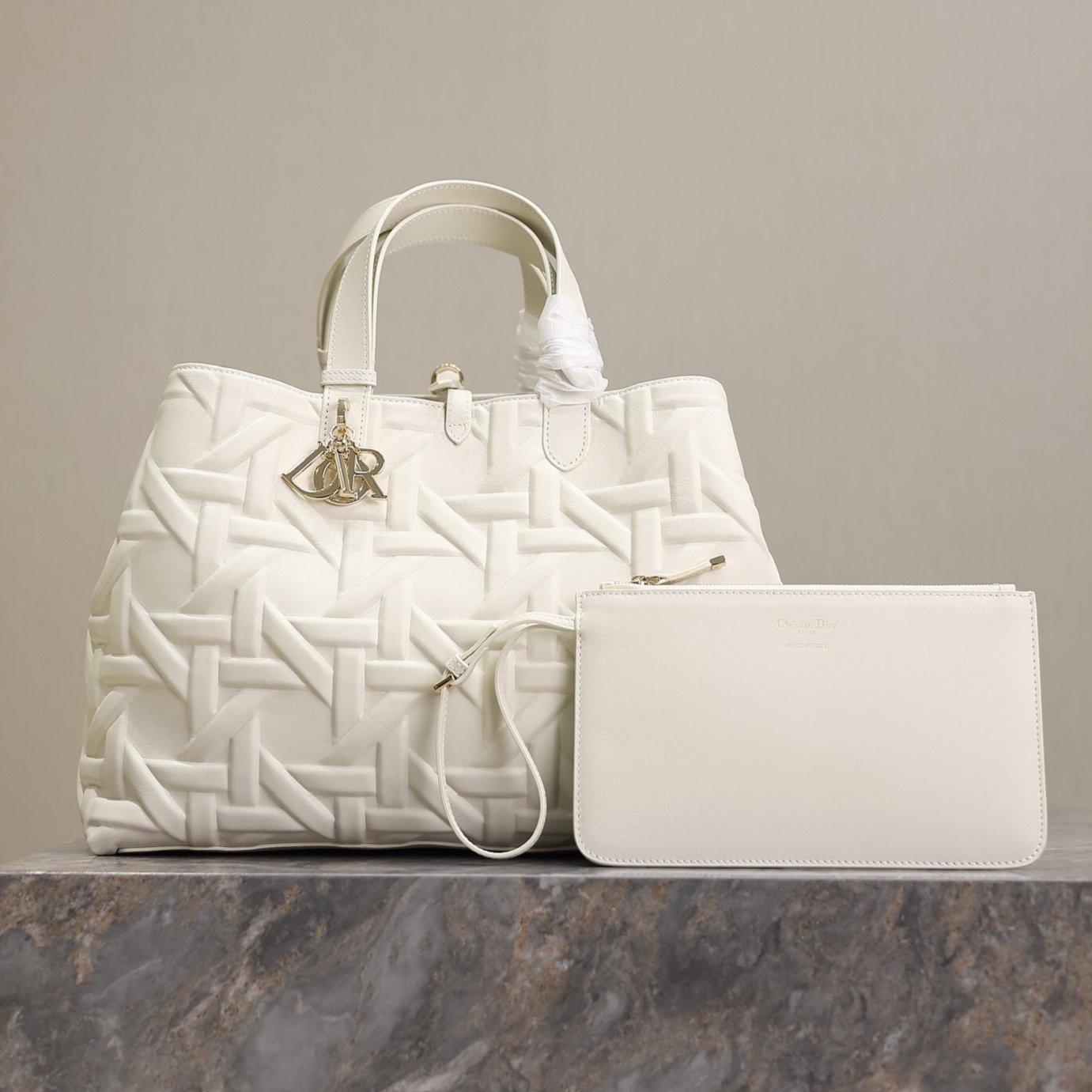 MEDIUM 37 TOUJOURS BAG IN WHITE CANNAGE GRAPHIC LAMBSKIN