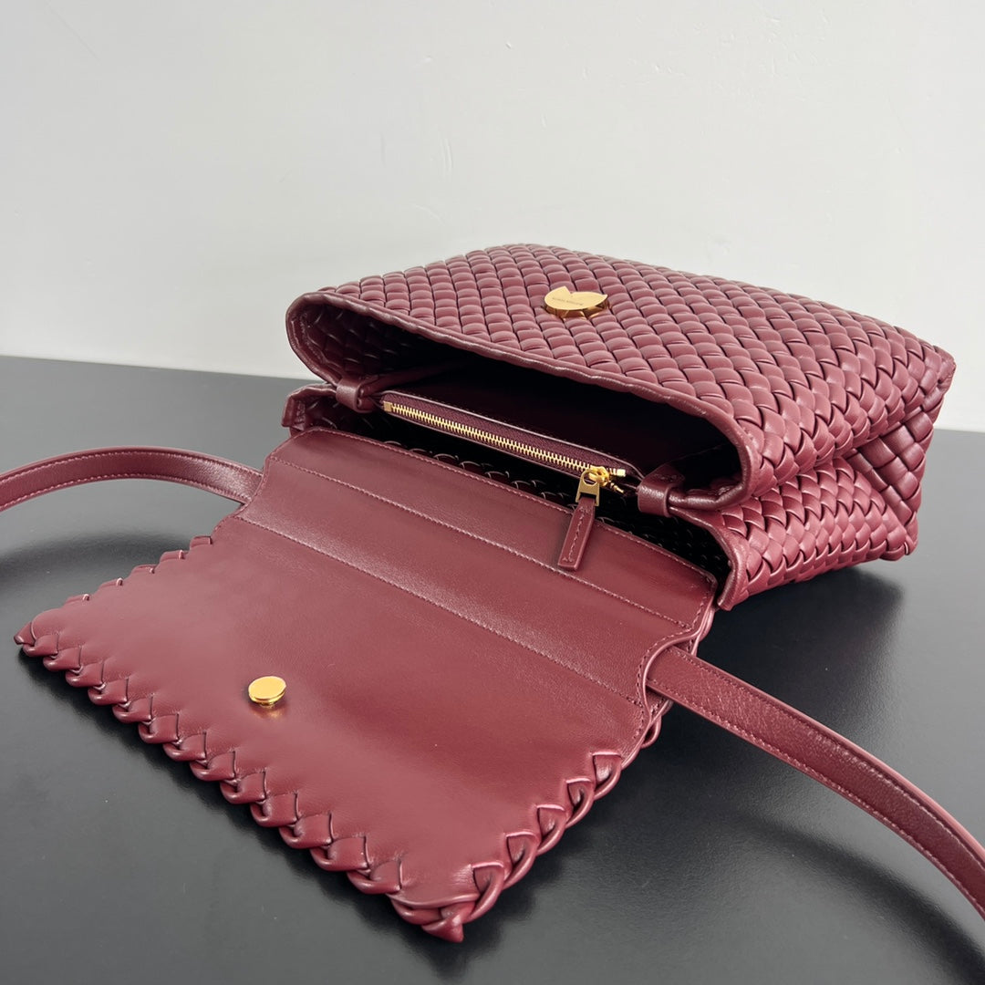 PATTI SHOULDER BAG 26 IN BURGUNDY RED LAMBSKIN