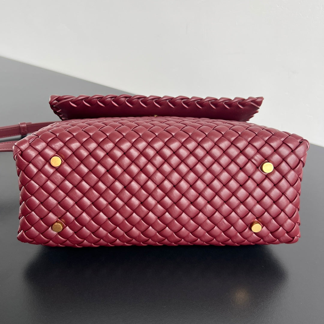 PATTI SHOULDER BAG 26 IN BURGUNDY RED LAMBSKIN