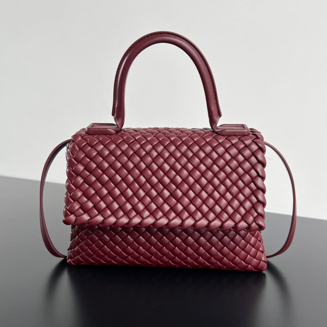 PATTI SHOULDER BAG 26 IN BURGUNDY RED LAMBSKIN