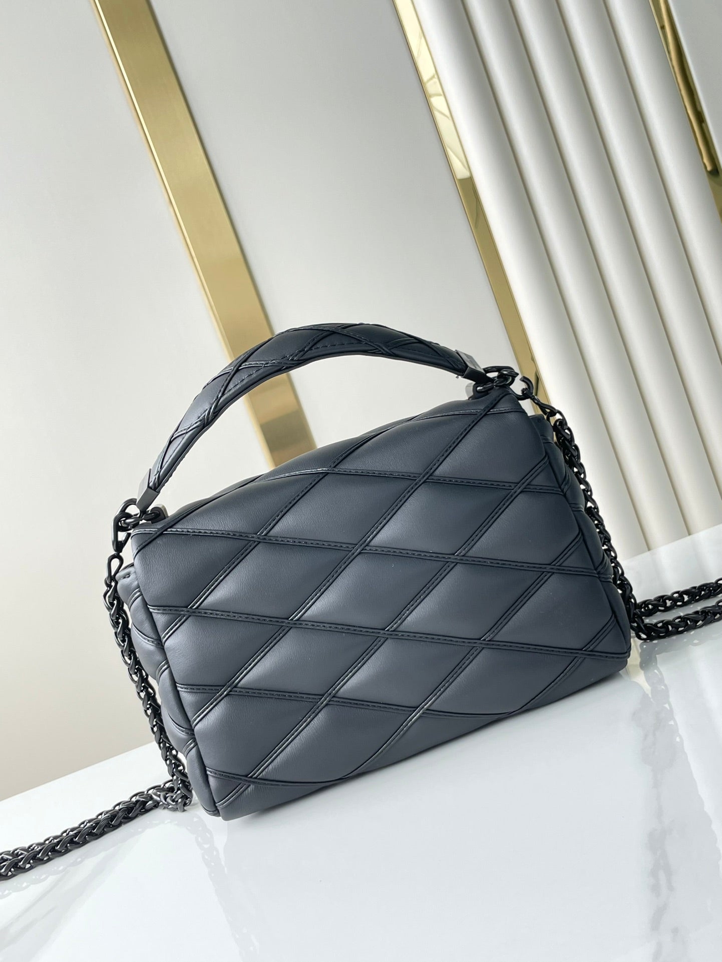 GO-14 MM 23 IN BLACK QUILTED LAMBSKIN BLACK HARDWARE