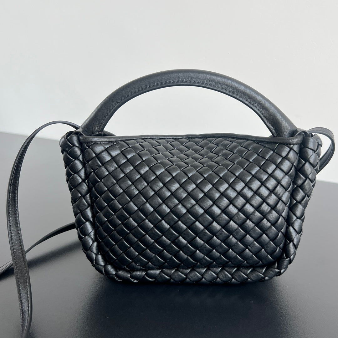 COBBLE TOP HANDLE BAG 23 IN BLACK LAMBSKIN