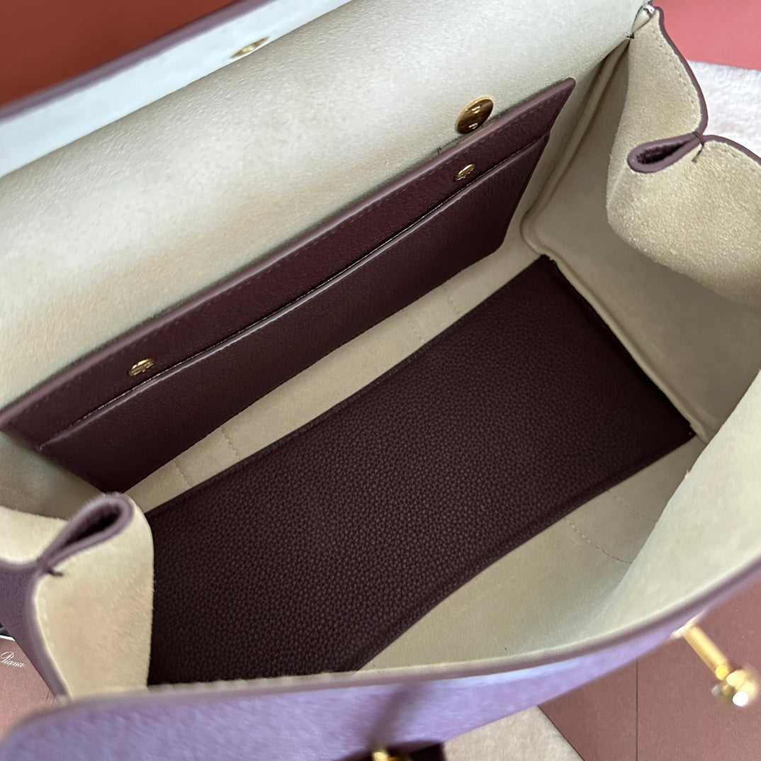 LOOM BAG 25 IN WINE PURPLE CALFSKIN WITH GOLD HARDWARE