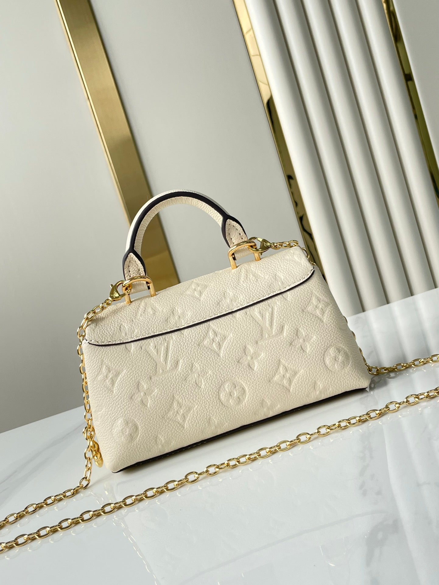 NANO MADELEINE 21 IN CREAM EMBOSSED CALFSKIN GOLD HARDWARE