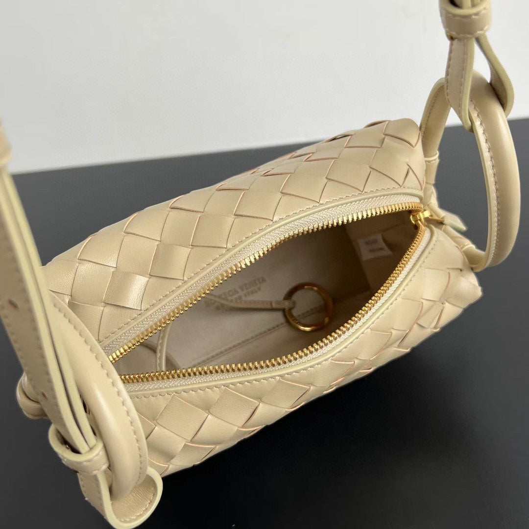 SMALL TOP HANDLE LOOP 19 IN BLOND BEIGE CALFSKIN