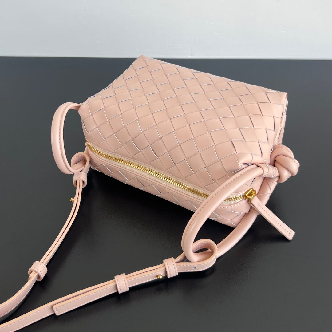 SMALL TOP HANDLE LOOP 19 IN MELON PINK CALFSKIN