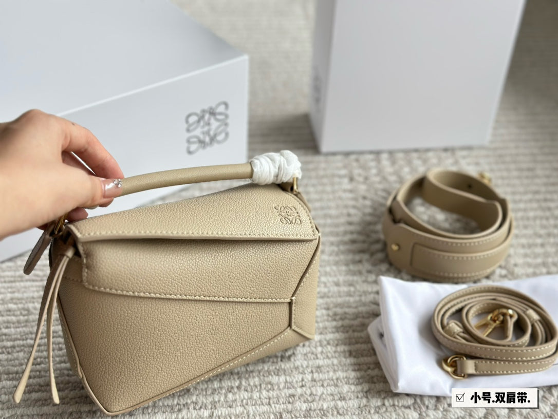 LOE MINI 18 PUZZLE BAG IN DARK CREAM CALFSKIN