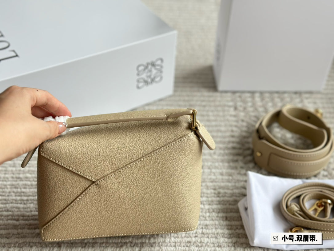 LOE MINI 18 PUZZLE BAG IN DARK CREAM CALFSKIN