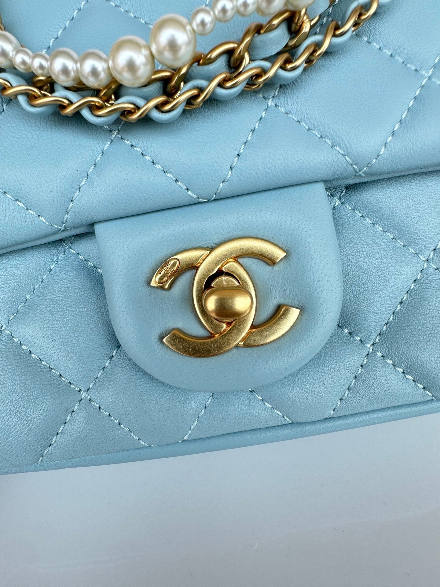 CC MINI 18 FLAP BAG IN LIGHT BLUE CALFSKIN