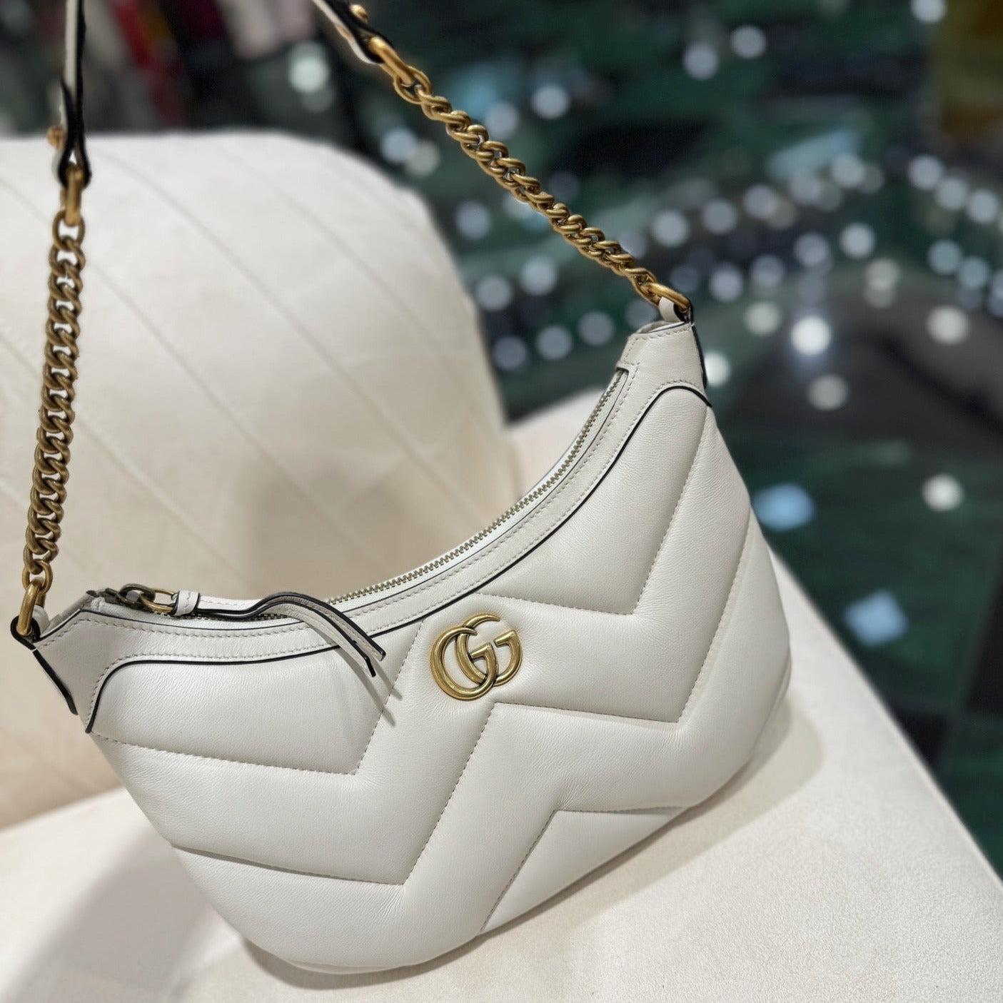 GG SMALL 26 MARMONT BAG IN WHITE CALFSKIN