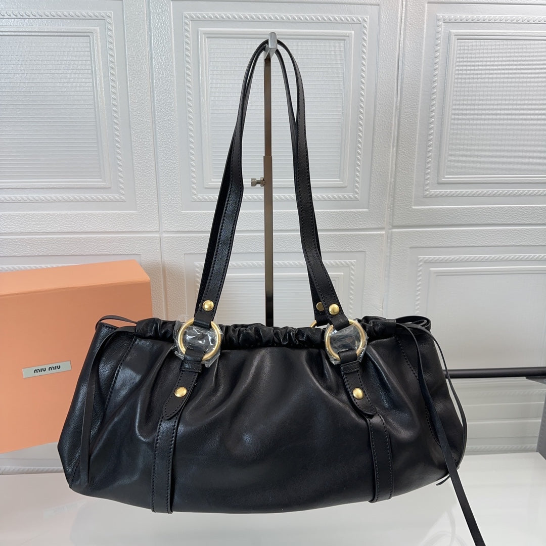 JOIE NAPPA SHOULDER BAG 44 IN BLACK CALFSKIN