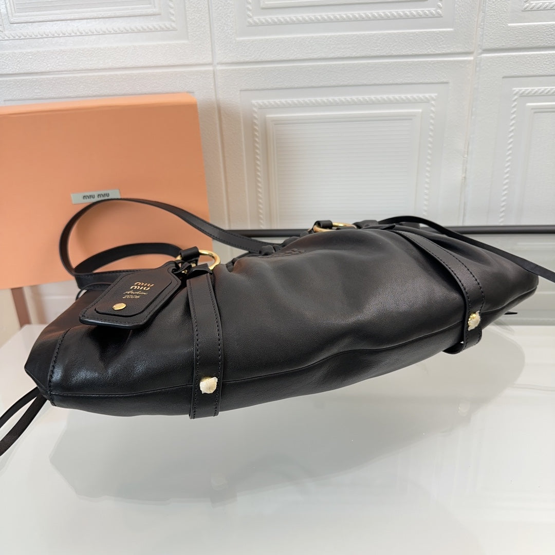 JOIE NAPPA SHOULDER BAG 44 IN BLACK CALFSKIN