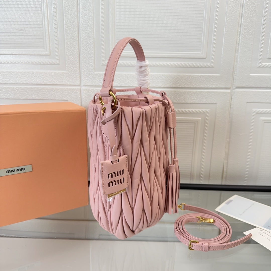 MATELASSÉ HANDBAG 20 IN LIGHT PINK LAMBSKIN