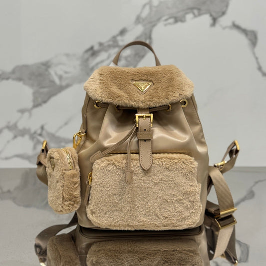 BACKPACK 25 IN BEIGE PARACHUTE FABRIC AND RABBIT FUR