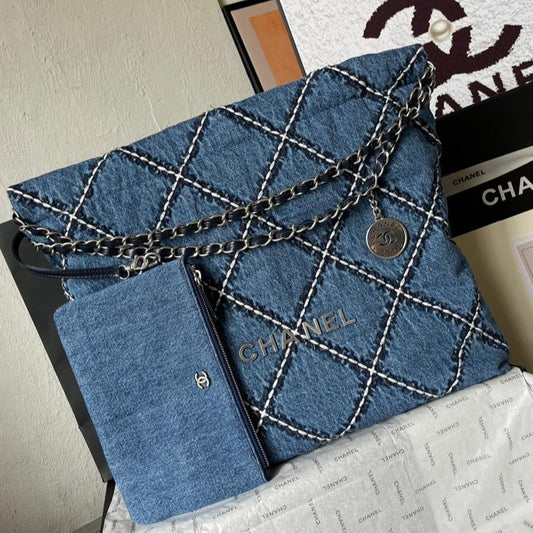 CC LARGE 42 CROSSBODY BAG IN BLUE DENIM WITH CHAIN