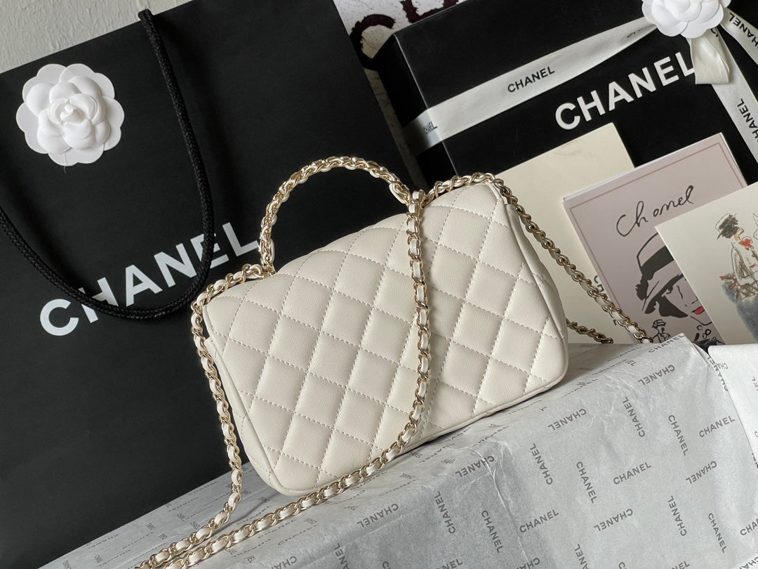 CC MINI 18 FLAP BAG IN WHITE LAMBSKIN