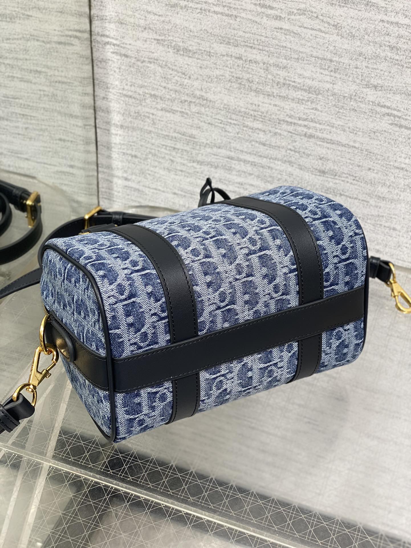 GROOVE 20 BAG IN DENIM BLUE OBLIQUE MONOGRAM JACQUARD