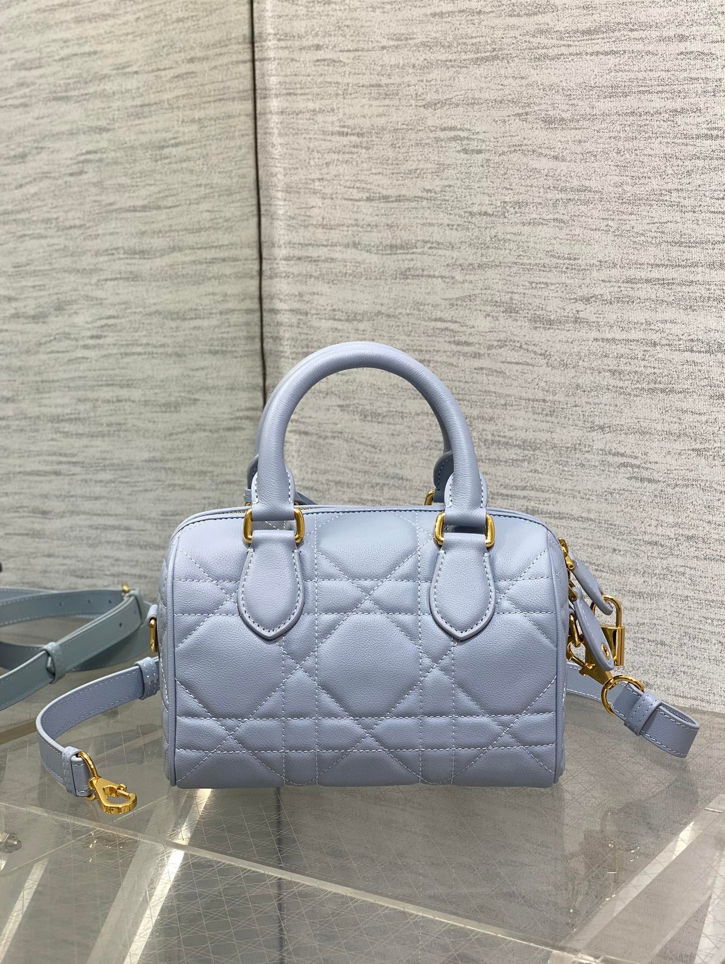 GROOVE 20 BAG IN LIGHT BLUE LAMBSKIN