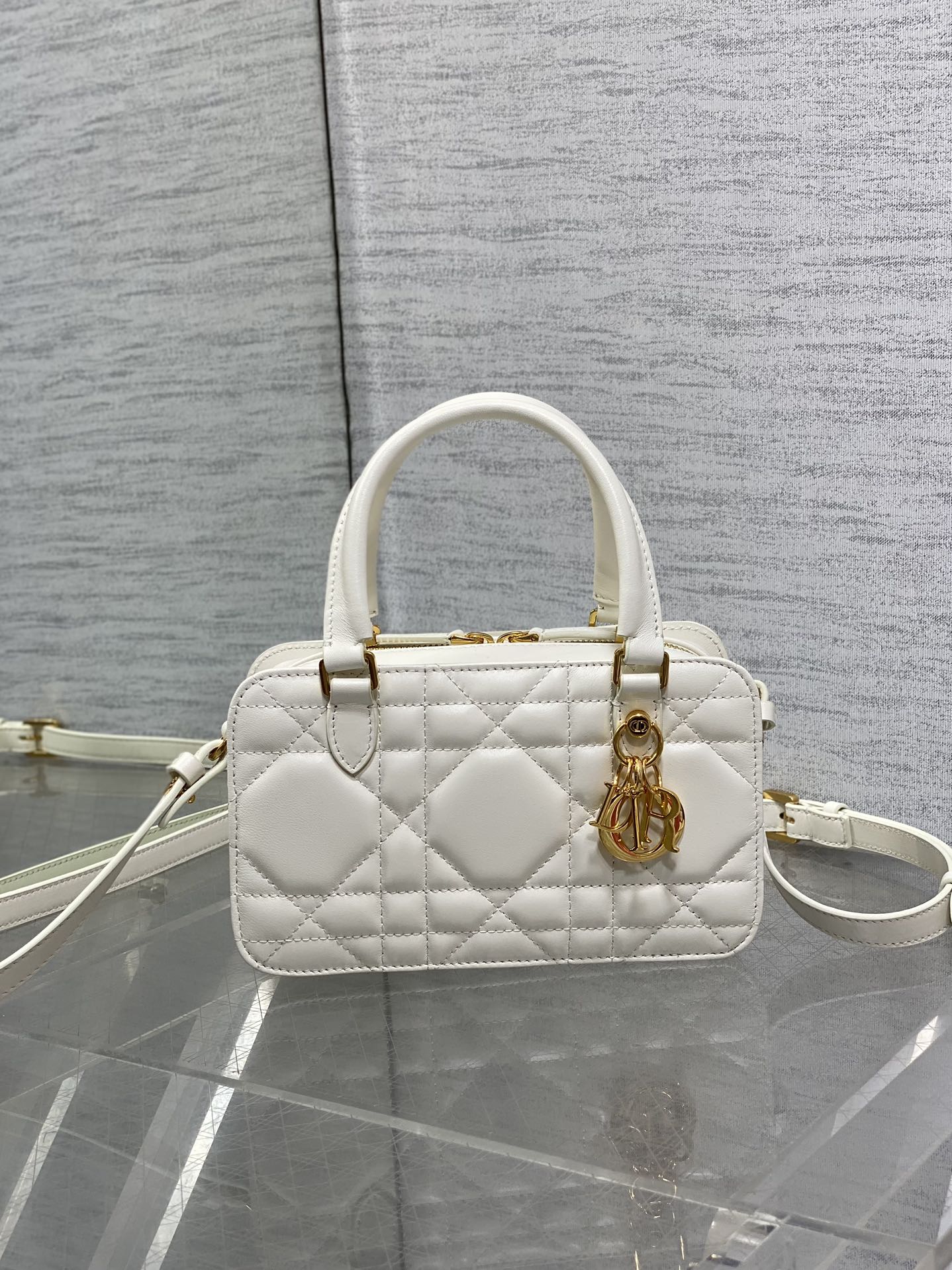 MINI GROOVE 20 BAG IN WHITE MACROCANNAGE CALFSKIN