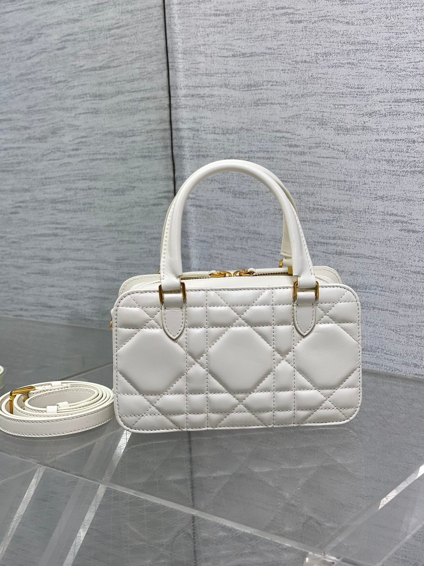 MINI GROOVE 20 BAG IN WHITE MACROCANNAGE CALFSKIN