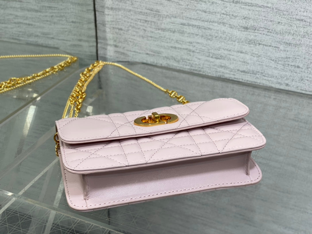 MONTAIGNE AVENUE MINI 19 BAG IN LIGHT PINK CALFSKIN WITH GOLD HARDWARE