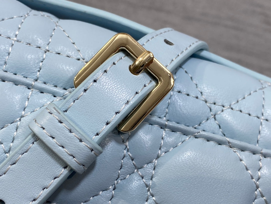 MINI BAG 24 IN LIGHT BLUE PATENT CANNAGE CALFSKIN