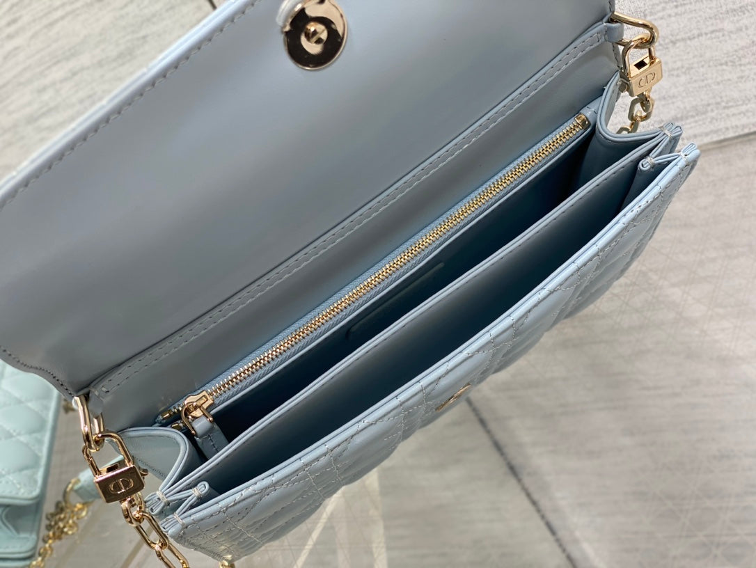 MINI BAG 24 IN LIGHT BLUE PATENT CANNAGE CALFSKIN