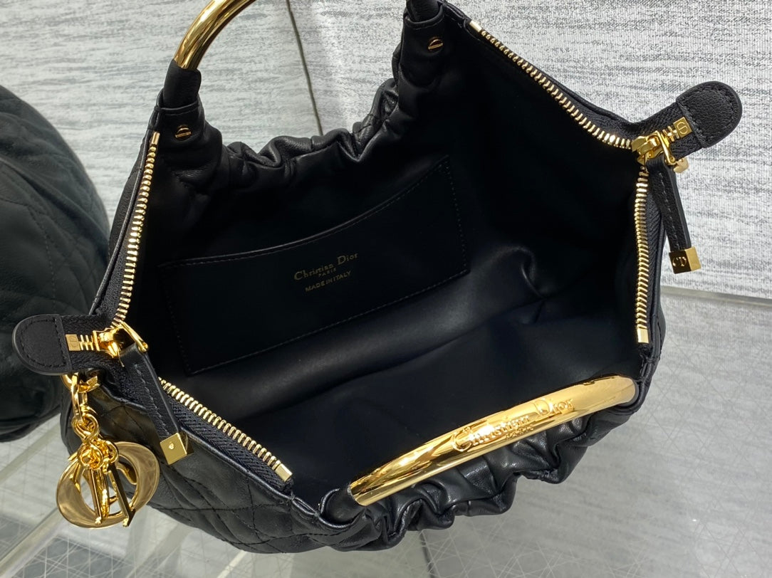 WALK IN PURSE 36 BAG BLACK LAMBSKIN WITH GOLD HARDWARE