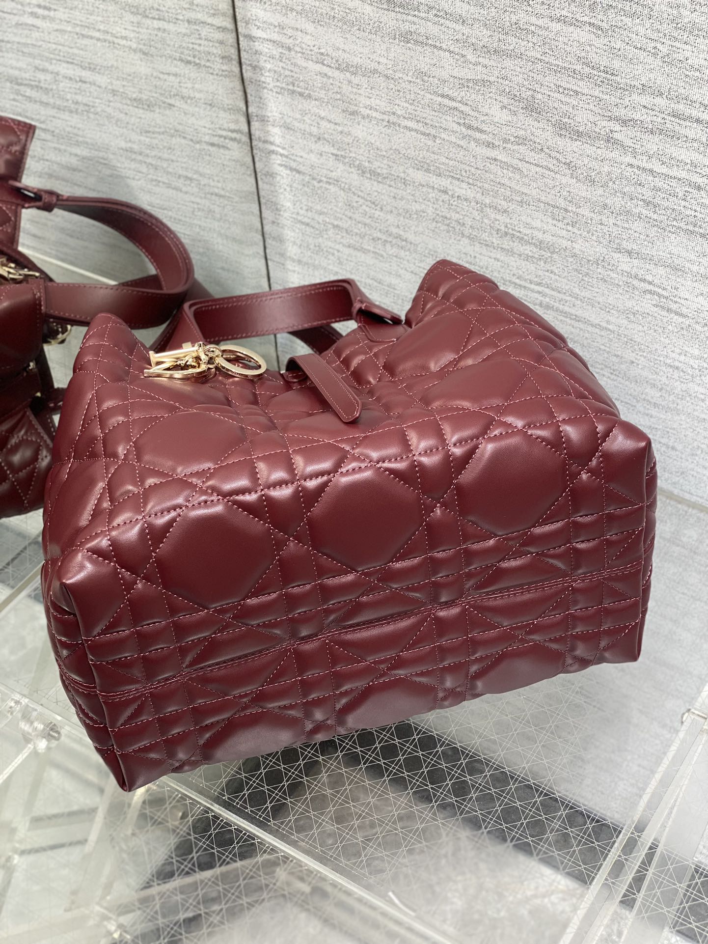 ALWAYS MEDIUM 28 BAG IN BURGUNDY RED MACROCANNAGE CALFSKIN