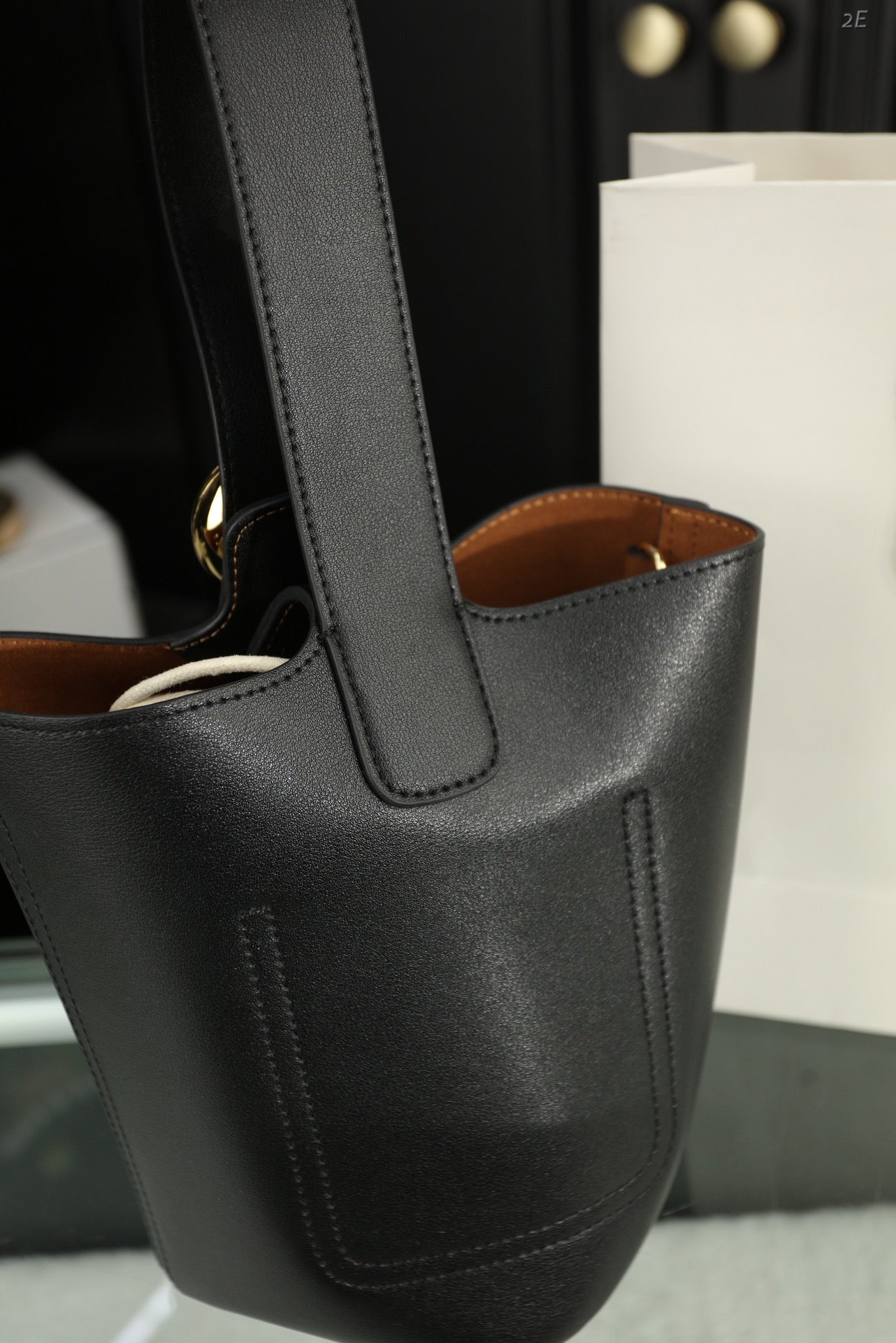 LOE MINI 19 PEBBLE BUCKET IN BLACK MELLOW CALFSKIN