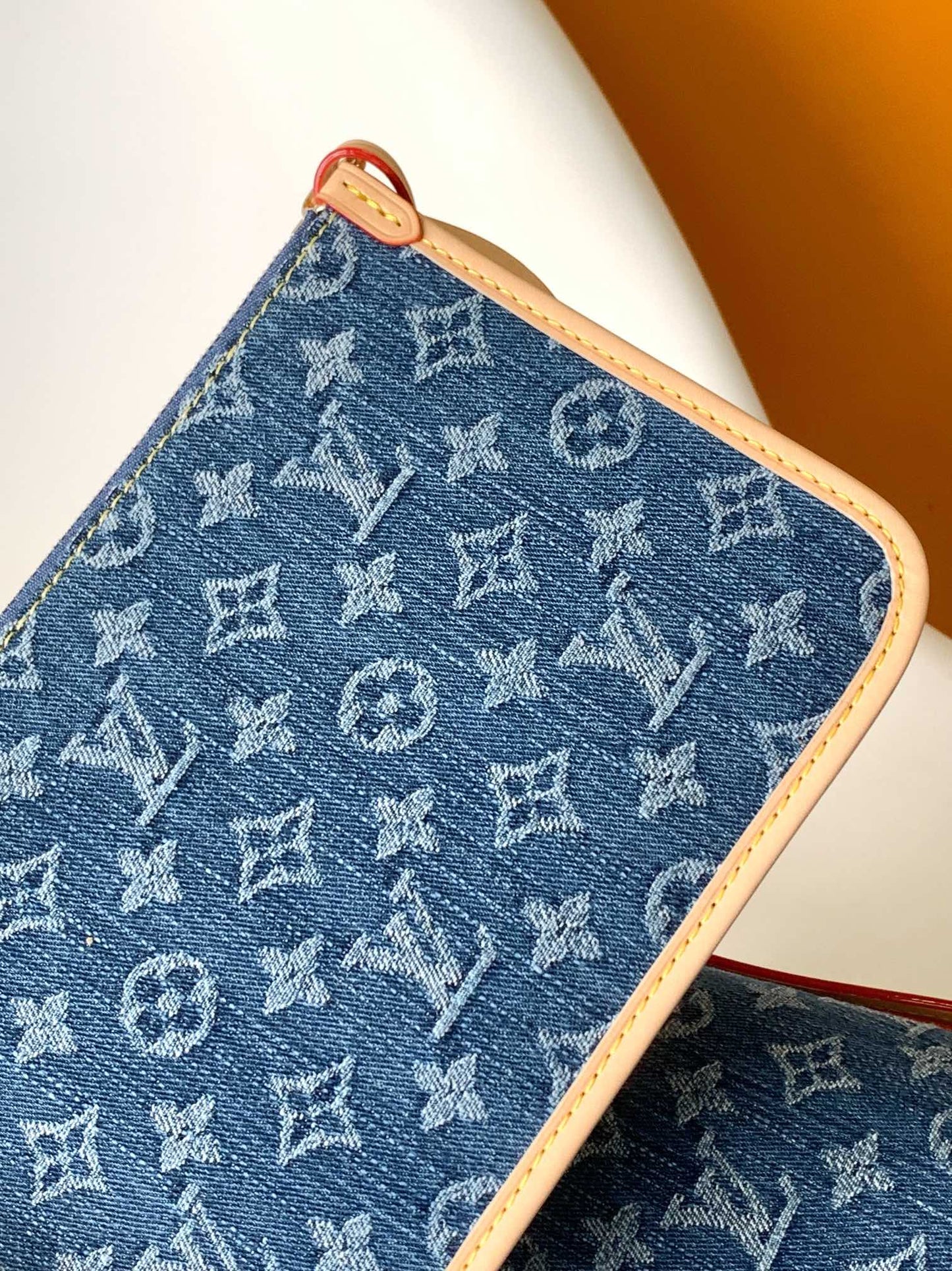 CARRYALL MM 39 IN BLUE MONOGRAM DENIM