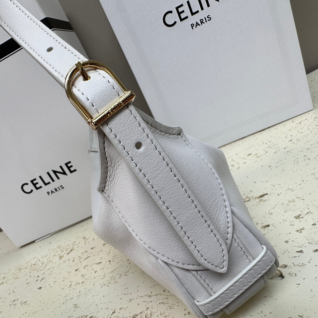 MINI 19 ROMY IN WHITE SUPPLE CALFSKIN