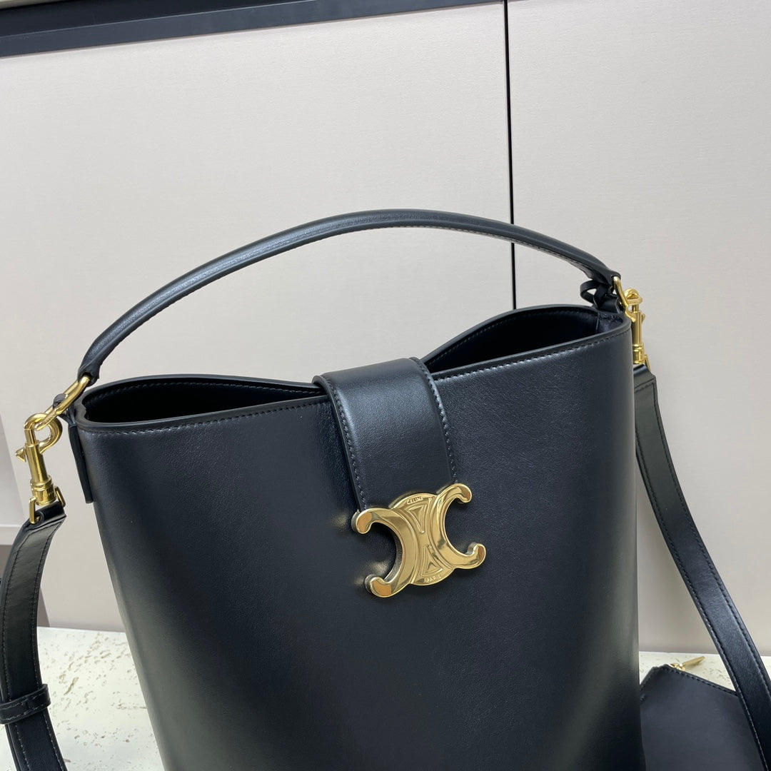 MEDIUM 28 LOUISE BAG IN BLACK SMOOTH CALFSKIN