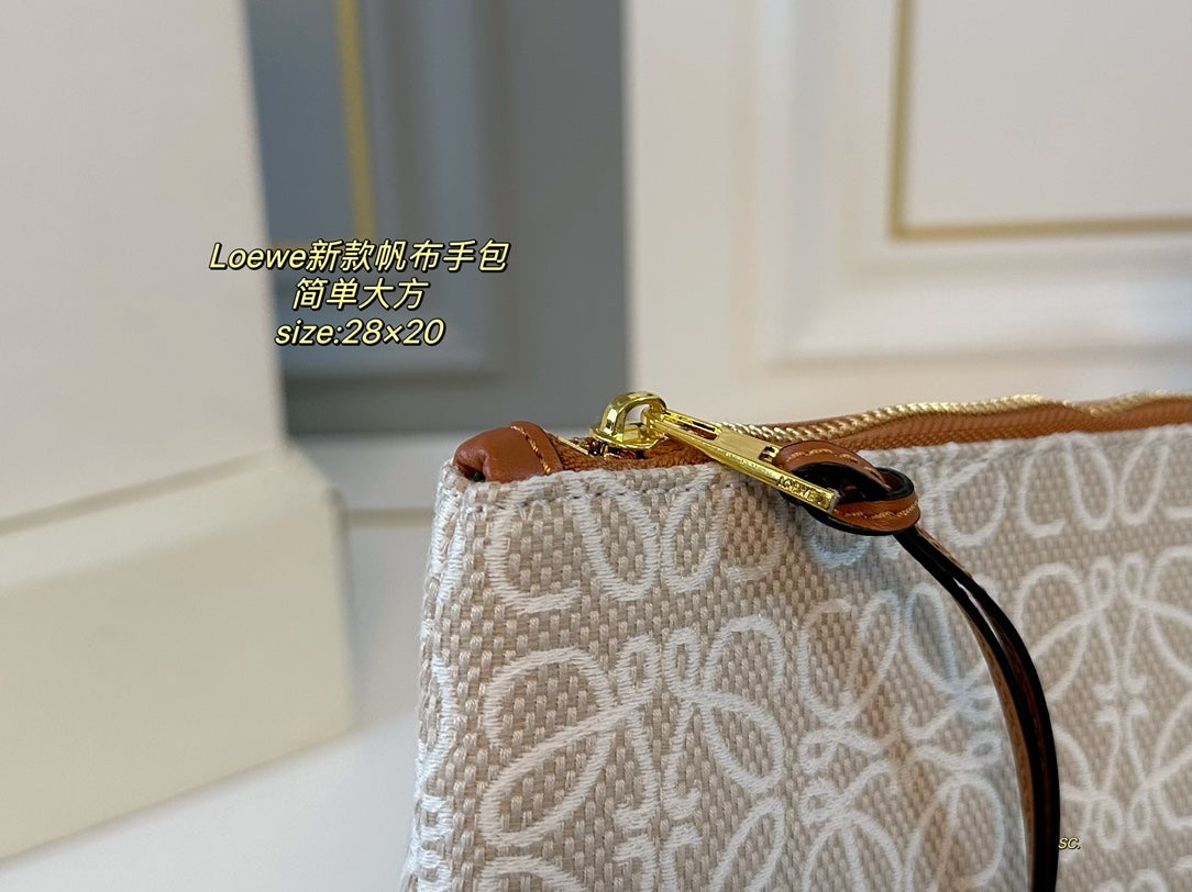 LOE 28 CLUTCH BAG IN BEIGE ANAGRAM JACQUARD