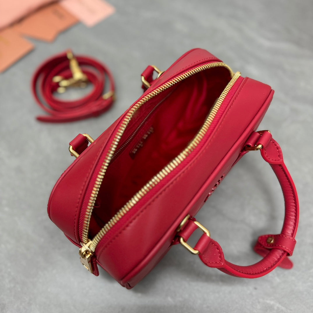 ARCADIE BAG 22 IN RED CALFSKIN GOLD HARDWARE