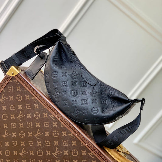 HAMAC BAG 28 IN BLACK MONOGRAM SHADOW