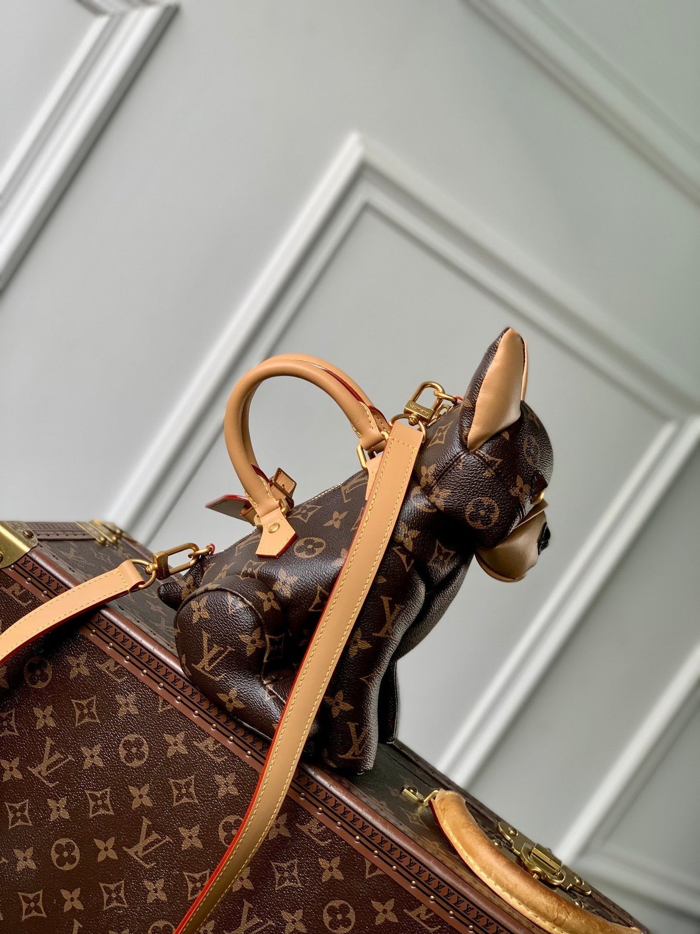 POOCH BAG 28 IN BROWN MONOGRAM CANVAS