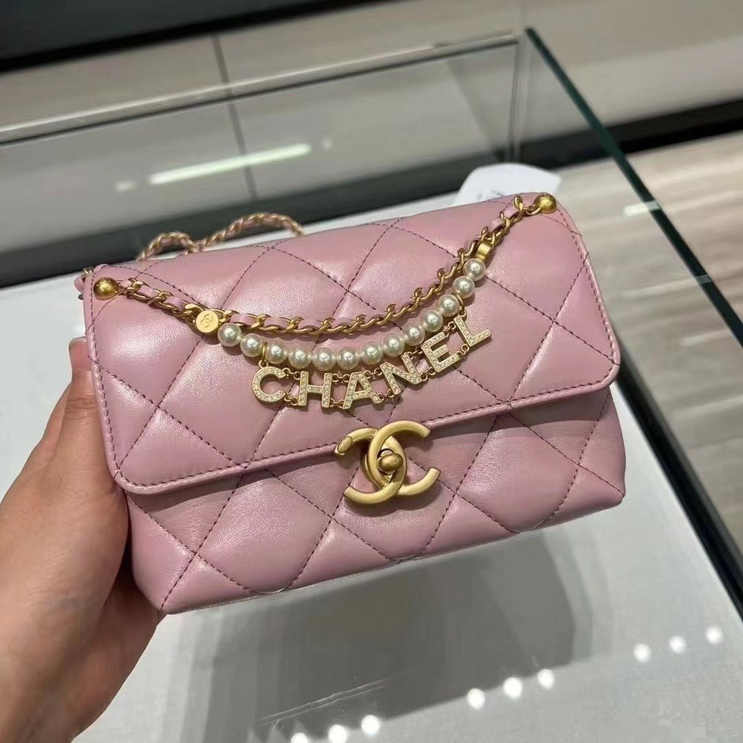 CC MINI 22 FLAP BAG IN LIGHT PINK CALFSKIN GOLD HARDWARE