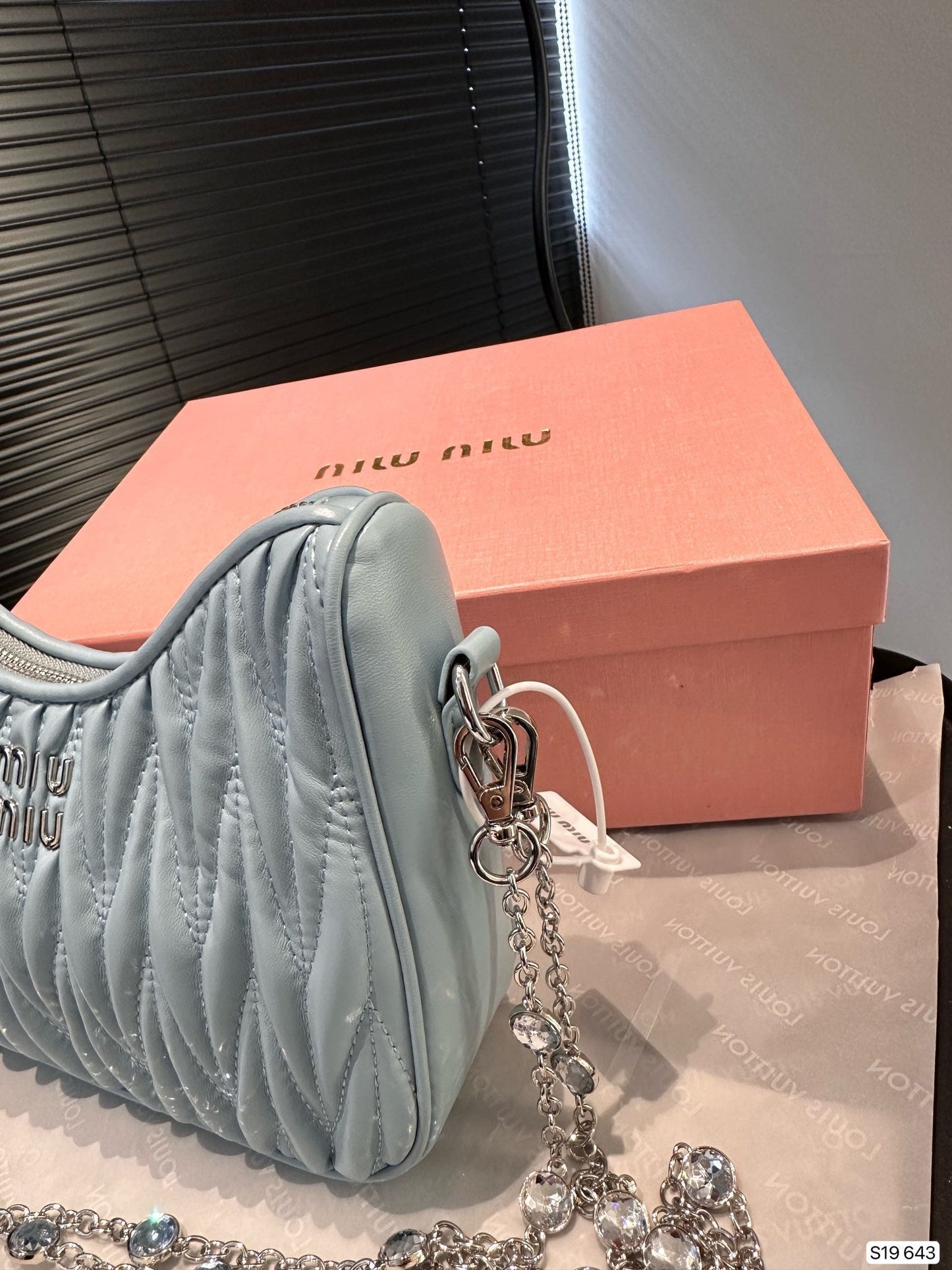 CRYSTAL CHAIN 25 BAG IN BABY BLUE LAMBSKIN