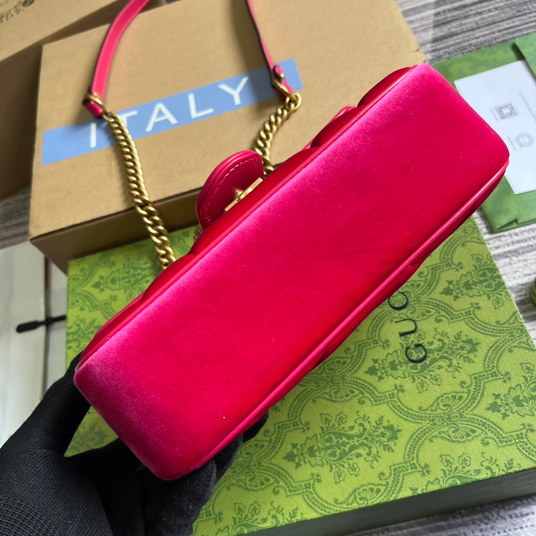 GG MARMONT MINI 22 BAG IN BRIGHT PINK VELVET