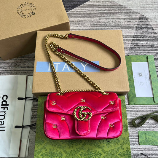 GG MARMONT MINI 22 BAG IN BRIGHT PINK VELVET