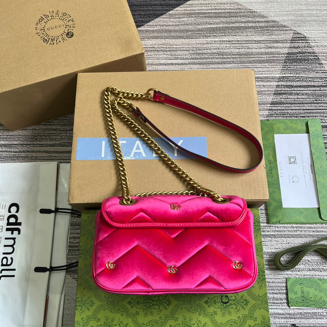 GG MARMONT MINI 22 BAG IN BRIGHT PINK VELVET