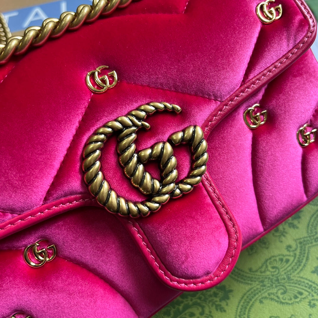 GG MARMONT MINI 22 BAG IN BRIGHT PINK VELVET