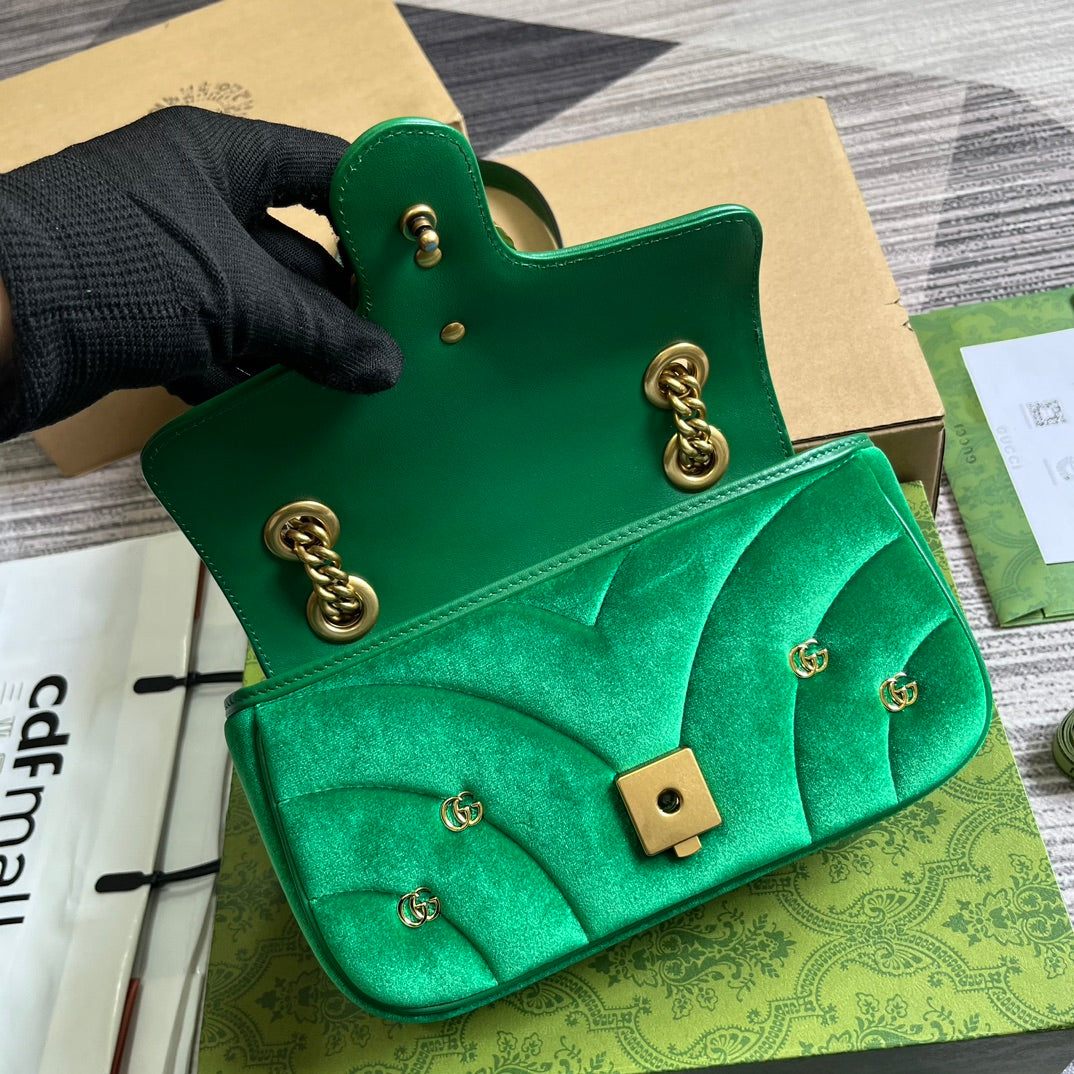 GG MARMONT MINI 22 BAG IN COOL GREEN VELVET